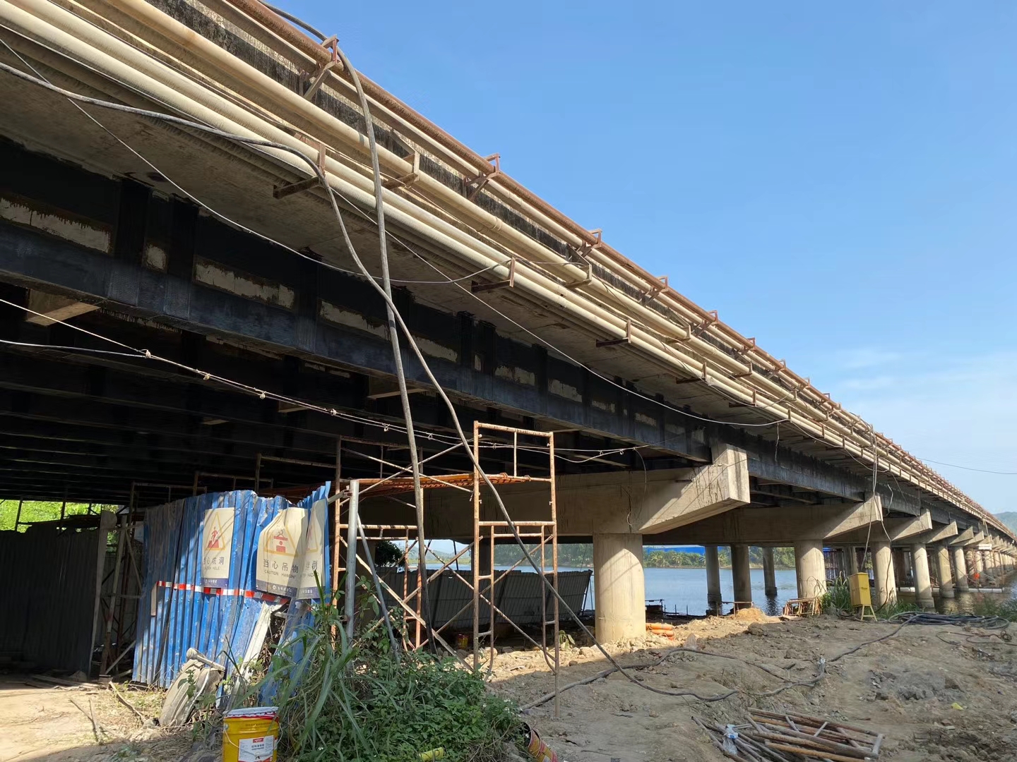 荆州桥梁下部结构抗倾覆加固方法